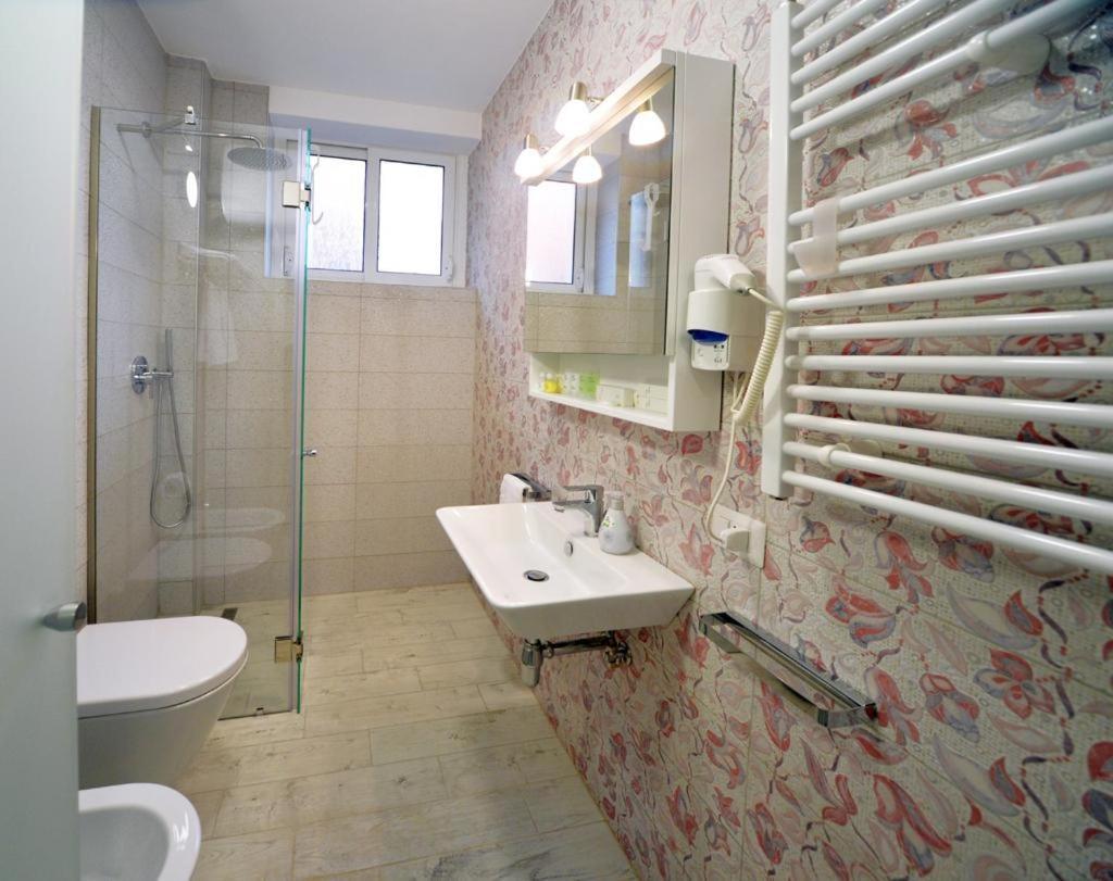 Konak Rooms L Skanderbeg Square Tiranë Ngoại thất bức ảnh