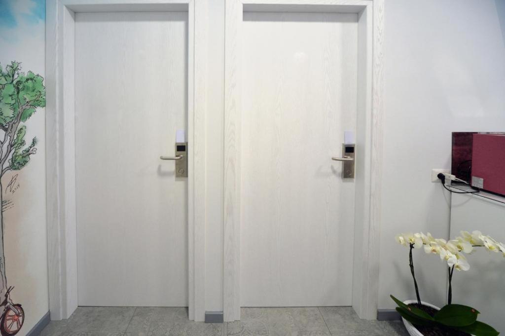 Konak Rooms L Skanderbeg Square Tiranë Ngoại thất bức ảnh