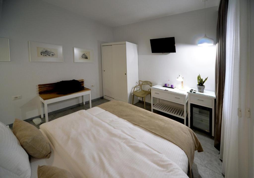 Konak Rooms L Skanderbeg Square Tiranë Ngoại thất bức ảnh
